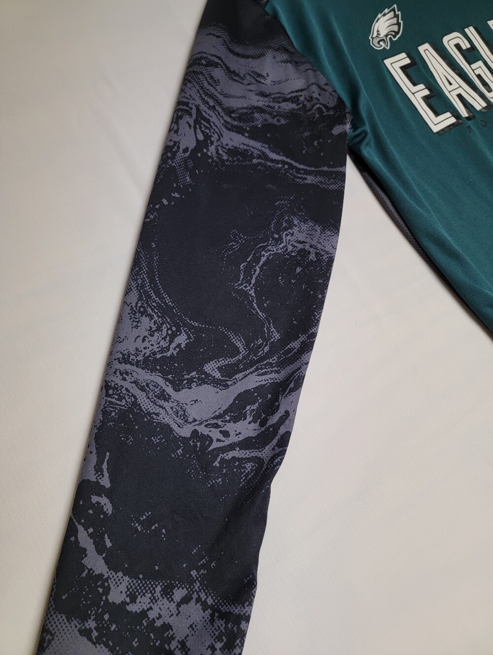 NFL Fanatics Philadelphia Eagles Youth Long Sleeve Shirt - Size L (14/16) - Picture 3 of 11